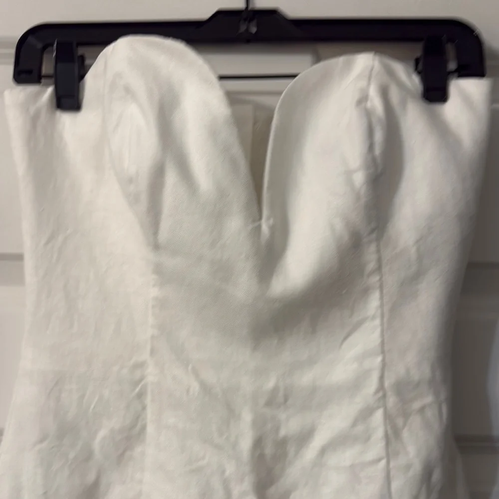 Reformation Elegant White Linen Strapless Dress - Picture 2 of 4